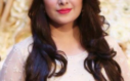 আয়েজা খান এর জীবনী | Biography Of  Ayeza Khan