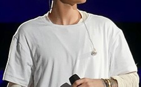 জাস্টিন বিবার এর জীবনী | Biography of Justin Bieber