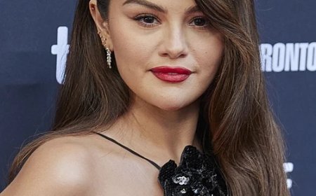 সেলেনা গোমেজ এর জীবনী | Biography Of Selena Gomez