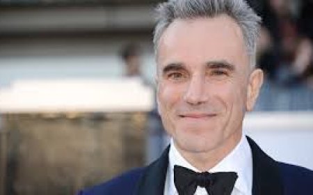 ড্যানিয়েল ডে-লুইস এর জীবনী |  Biography of Daniel Day-Lewis