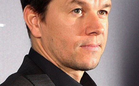 মার্ক ওয়াহলবার্গ এর জীবনী | Biography Of Mark Wahlberg
