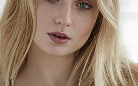 Biography Of Sophie Turner