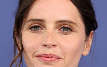 biography of  Felicity Jones