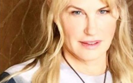 ড্যারিল হান্না এর জীবনী | Biography Of  Daryl Hannah