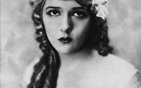 ম্যারি পিকফোর্ড এর জীবনী | Biography of  Mary Pickford