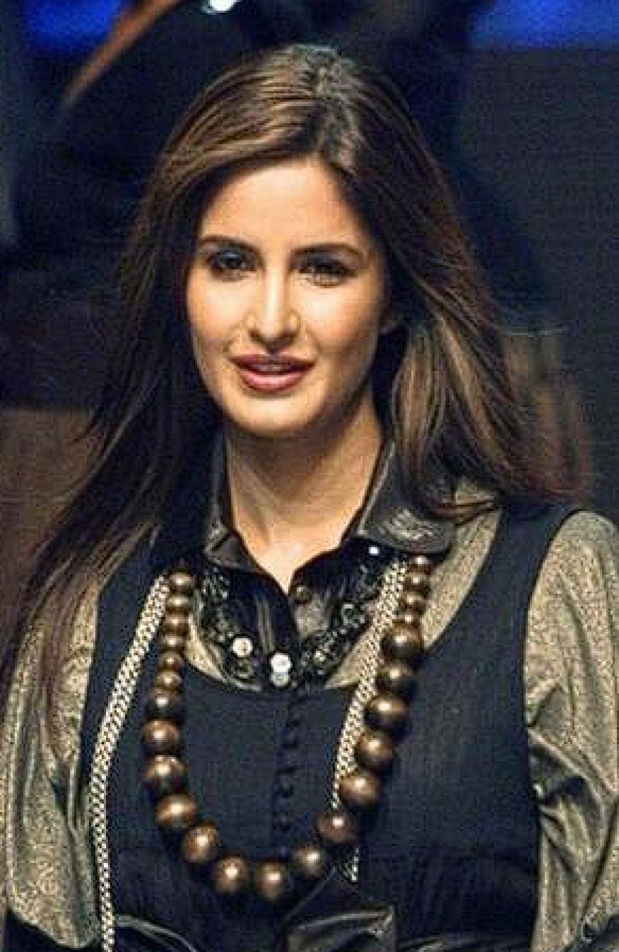 ক্যাটরিনা কাইফ এর জীবনী | Biography Of Katrina Kaif
