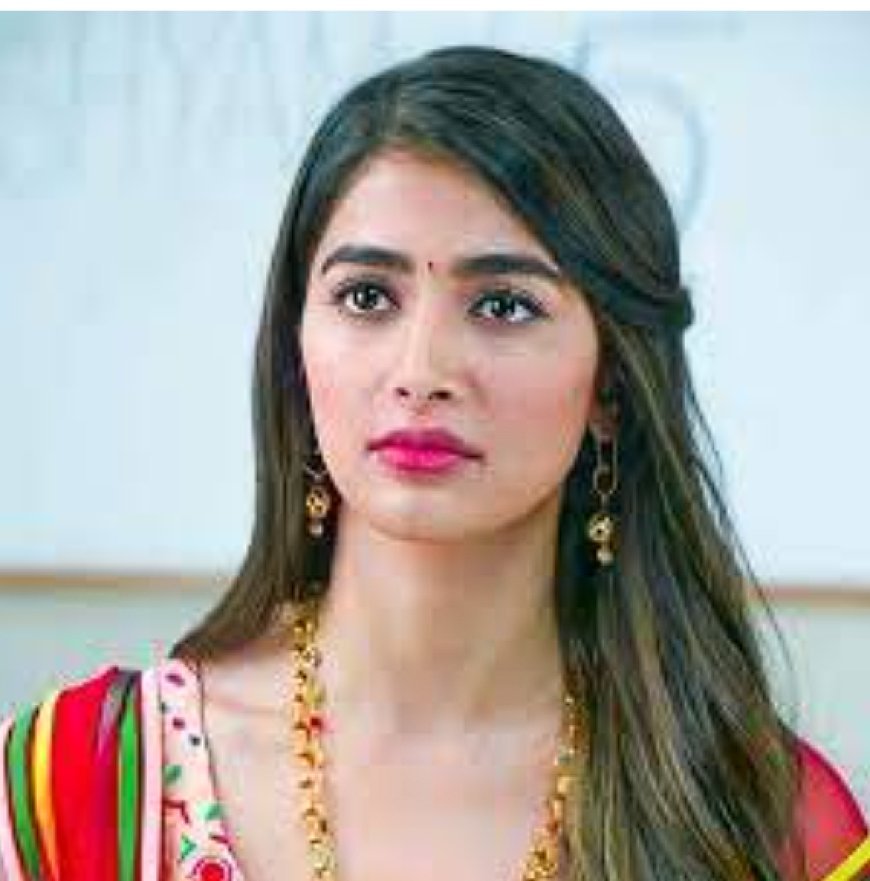অভিনেত্রী পূজা হেগড়ে এর জীবনী | Biography Of Pooja Hegde