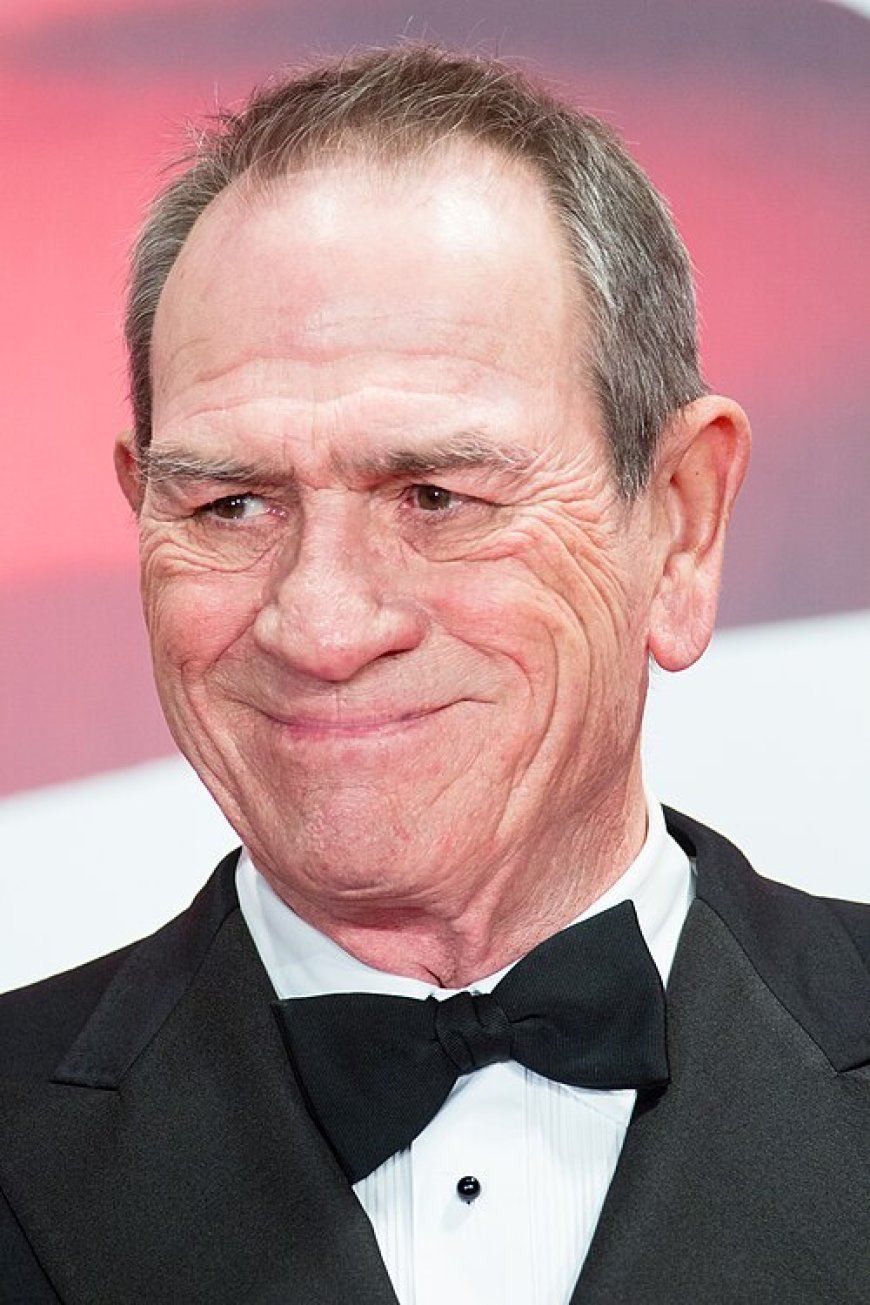 টমি লি জোন্স এর জীবনী | Biography Of Tommy Lee Jones