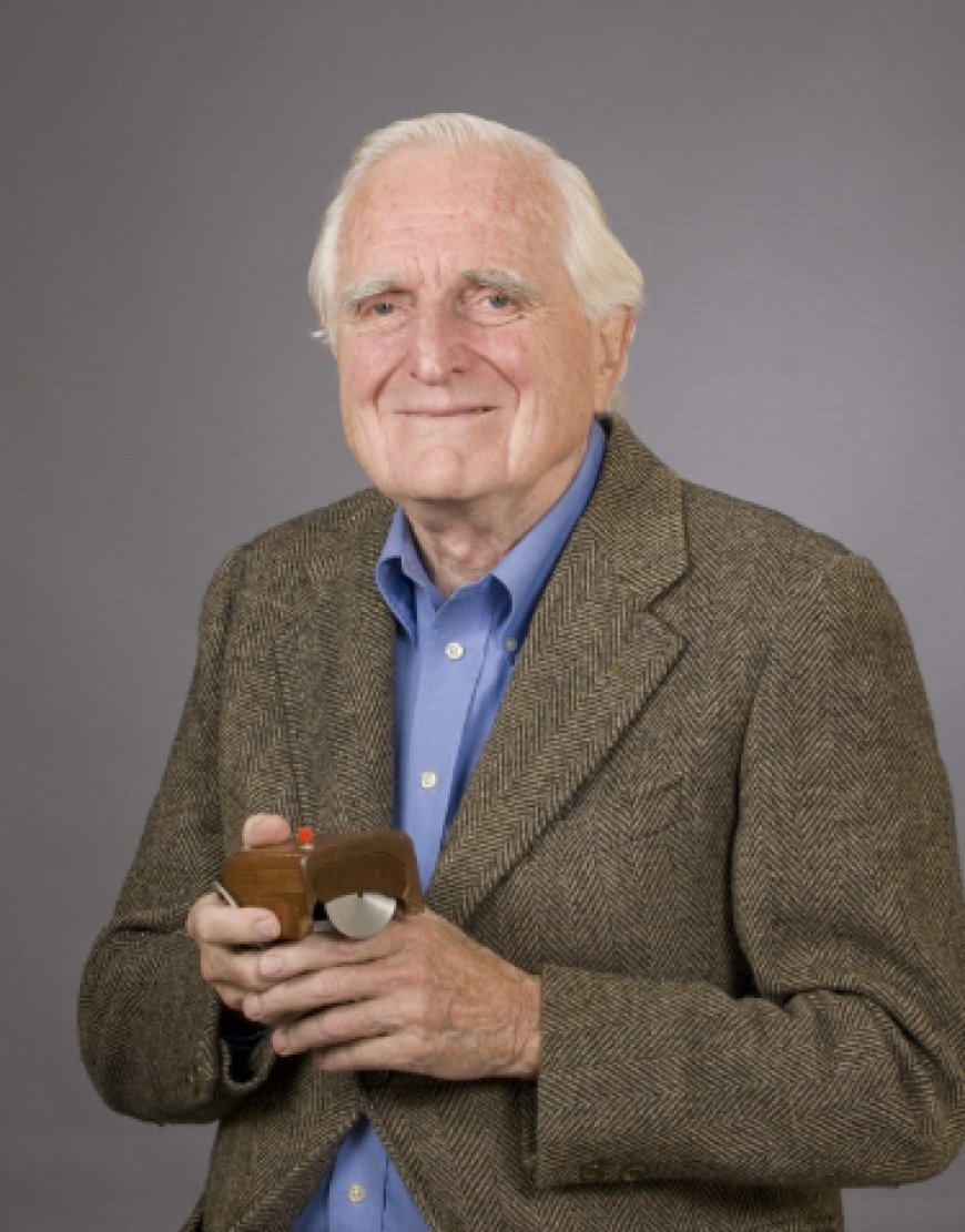 ডগলাস এঙ্গেলবার্ট এর জীবনী | Biography of Douglas Engelbart