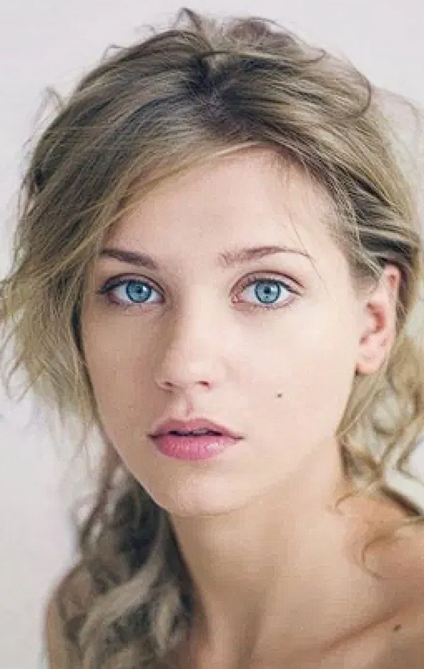 Biography Of Kristina Asmus