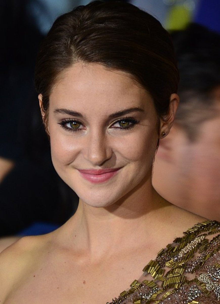 শেইলিন উডলি এর জীবনী | Biography Of Shailene Woodley