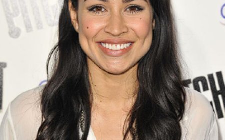 biography of Cassie Steele