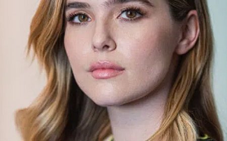 biography of Zoey Deutch