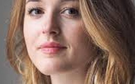 biography of Renate Reinsve