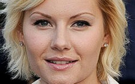 biography of Elisha Cuthbert