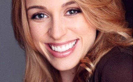 biography of Laura Bertram