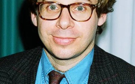 biography of Rick Moranis