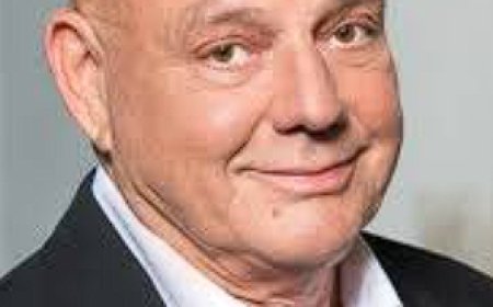 biography of Wolfgang Böck