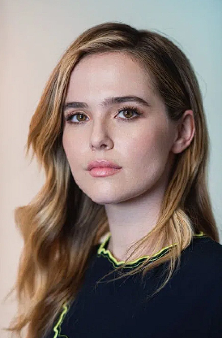 biography of Zoey Deutch